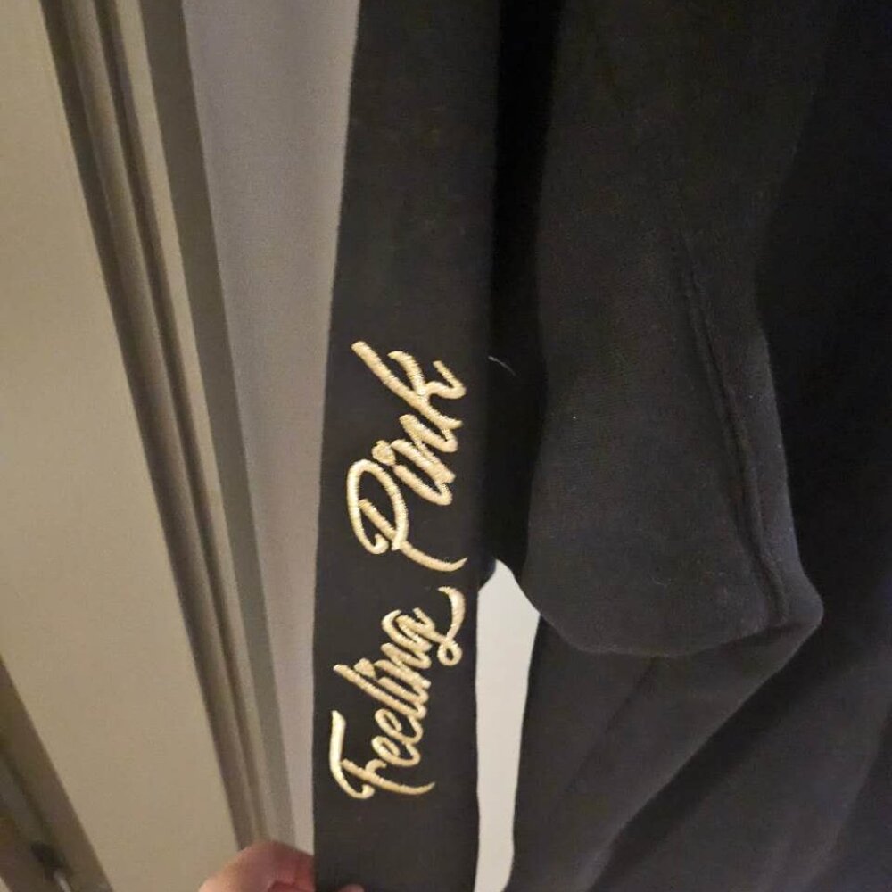 W Concept Korean Oversize [UNISEX] BLACK FEELING PINK HOODIE - Picture 4 of 7